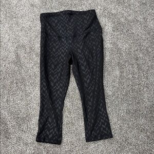 Old Navy Dark Patterned Capris